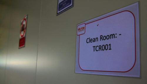clean room2-vector
